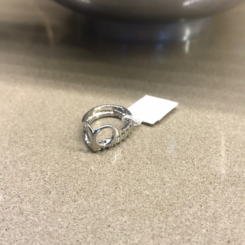 NWT Lia Sophia Ring